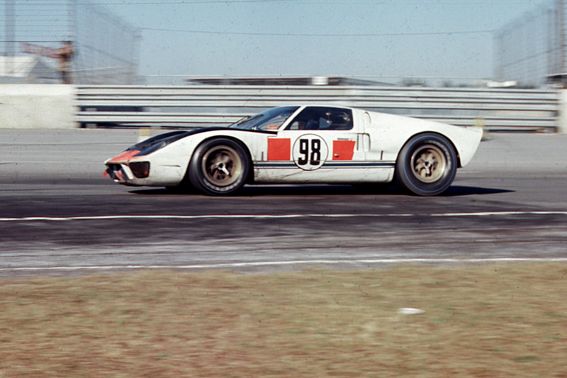 Illustration for article titled Has anyone ever attended the Rolex 24 @ Daytona?